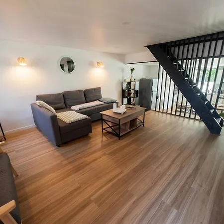 Holiday home 6 Personnes Le Cocon Des Pommes